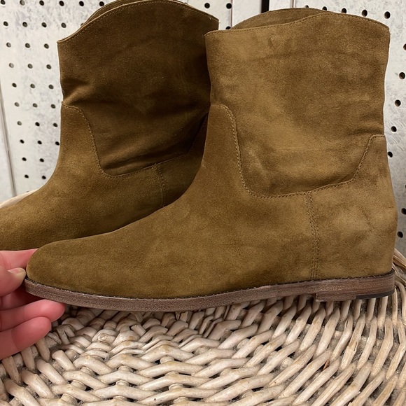 NWOT VINCE boots - Picture 10 of 11